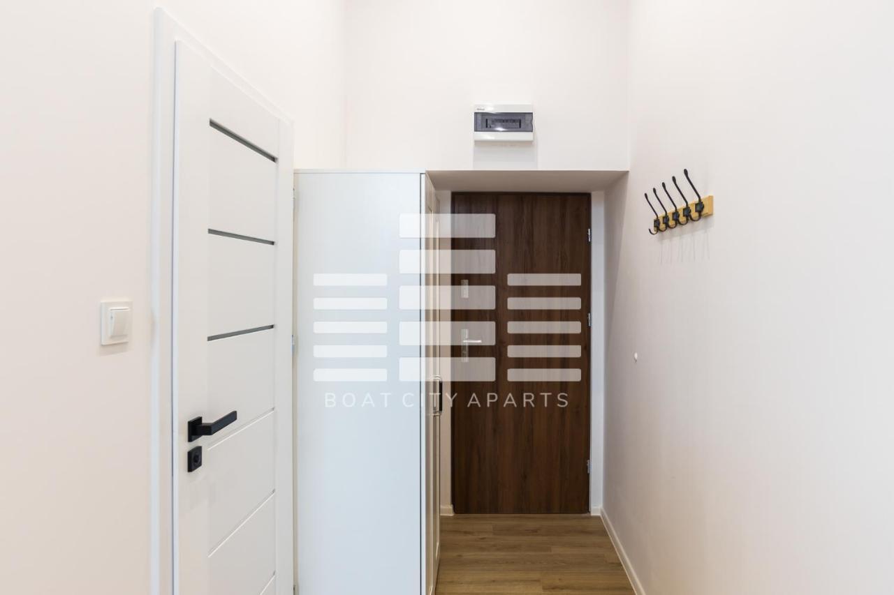Boat City Aparts - Dworzec Lodz Fabryczna Ngoại thất bức ảnh